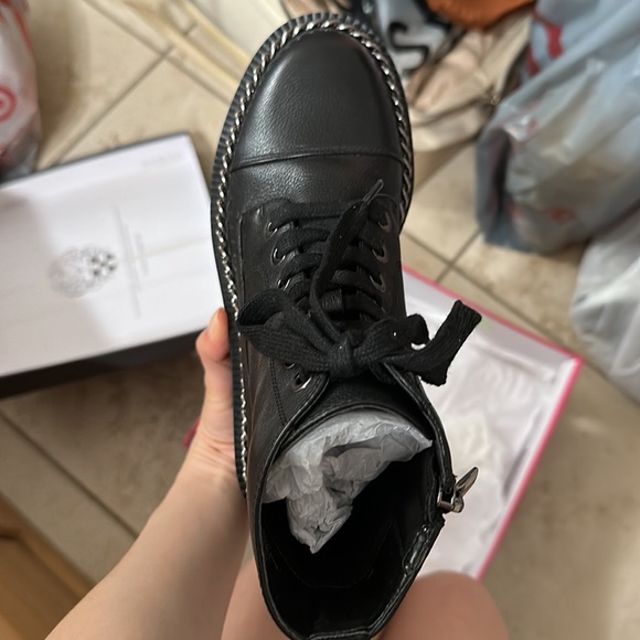 VINCE CAMUTO Mindita Chain Trim Combat Boot - Picture 11 of 13